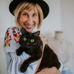 Meet your Posher, Angela
